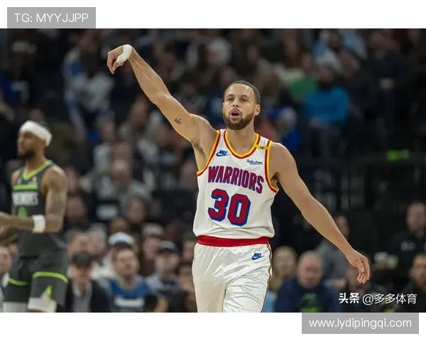 东契奇空砍43分12篮板8助攻 库里23分助勇士力克湖人迎开季首胜